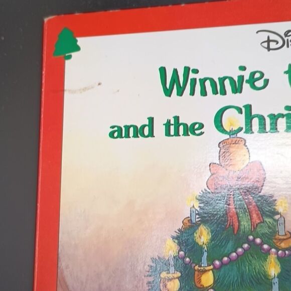VINTAGE Disney's Winnie the Pooh and the Christmas tree book - Picture 3 of 6
